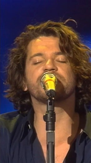 INXS sing their iconic song Beautiful Girl 1992 pt2