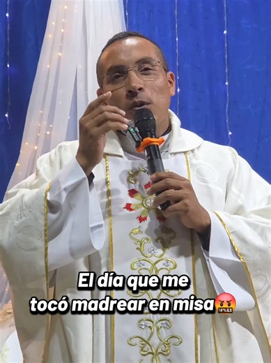 #abuelos #padres #vejez #misa #sacerdote