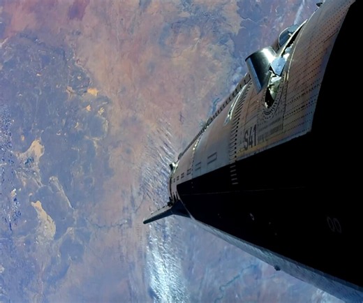 SpaceX's Starship rocket has successfully reached orbit and deployed its V3 Starlink satellites into orbit for the first time, officially making this Starship's first revenue-generating flight, a major milestone for the company! https://t.co/N4YKIoEGdn