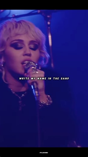 Flowers - miley cyrus #mileycyrus #flowers #song #live #performance
