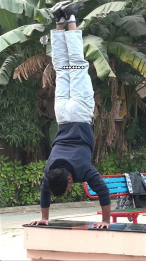 Normal?💀 #calisthenics #handstand #explore #shorts #pushup