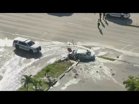 2 hurt in Pembroke Pines crash