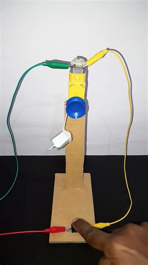 DIY Gear Motor Pulley Crane Lifts Heavy Load | Cardboard Science Fair Working Model Class 8-10