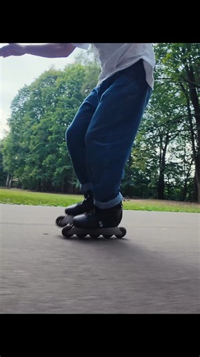Trick of the day, then started raining 🌧️😭. 1,2 Kick enjoy #wizardskating