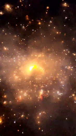 Nice shot ✨ It looks like a ground spinner / chakra firework creating a burst of sparks.