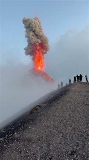 Powerful Eruption of Volcán de Fuego in Guatemala