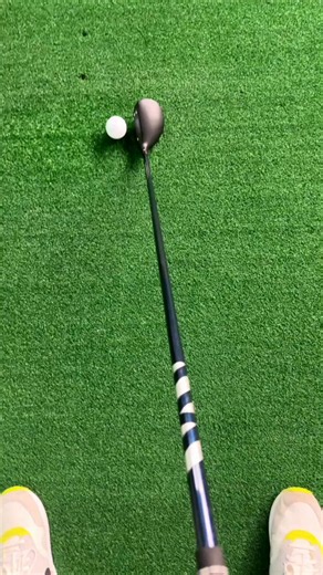 Hybrid basics which will help you NAIL these (supposedly super-easy to hit) versatile clubs every time…- Shaft lean ✅ - Ball position ✅ - Swing ✅ Get the most out of your friendliest clubs people!