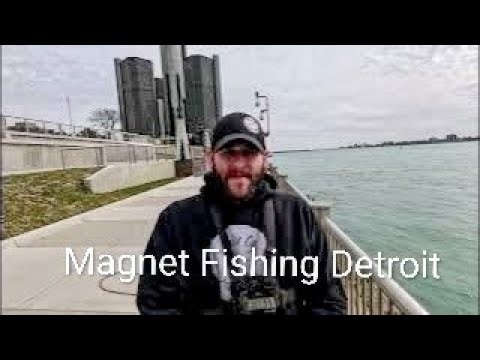 Magnet Fishing in Detroit