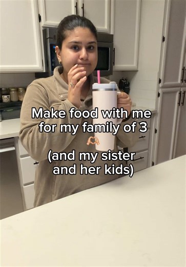 I’m so jealous of bears and their ability to hibernate, my dream date.. cute💔 #marweezybruhhh#seekhkabob#turkeykabob#groundturkeyrecipe#chickenseekhkabab