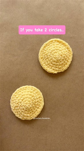 Easy crochet plushie bagcharm 🍯🎀 cute crochet idea for beginners #crochetplushie #crochetbagcharm