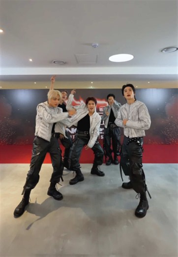 THE REDLINE is on the way Check out the latest updates through the link below https://linktr.ee/NCT127_NEOCITY_THE_REDLINE EVERYTHING, ALL AT ONCE, NEO 2026NCT.COM #NCT127 #THE_REDLINE #NCT127_5TH_NEOCITY_THE_REDLINE #NCT_10TH_ANNIVERSARY
