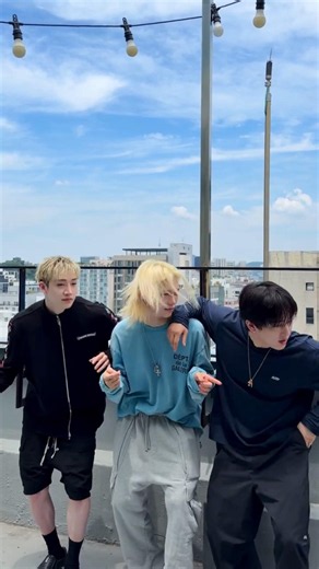 🤙🤙🤙 #StrayKids #스트레이키즈 #YouMakeStrayKidsStay