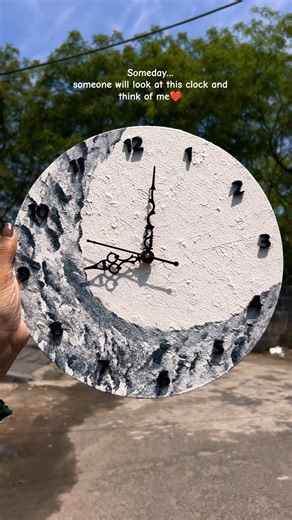 ✨ Handmade Texture Wall Clock | DIY Art Magic #theroshni #diy #art #craft #ytshorts #yt #artshorts