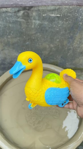 Duck satisfying mud asmr