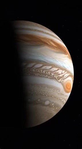 Jupiter’s Lightning Creates “Mushballs” | Juno Mission Discovery NASA’s Juno mission has revealed a surprising process inside Jupiter’s violent storms. Powerful lightning deep within the planet’s clouds causes ammonia and water to mix, forming slushy hailstones known as “mushballs.” These dense pellets fall hundreds of kilometers below the cloud tops, carrying ammonia deep into Jupiter’s atmosphere. This discovery explains why ammonia appears depleted in Jupiter’s upper atmosphere but abundant a