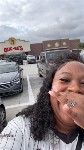 Mini Buc-ees vlog #fyp #foodie #bucees #vlog #shopping | Buc-ee's