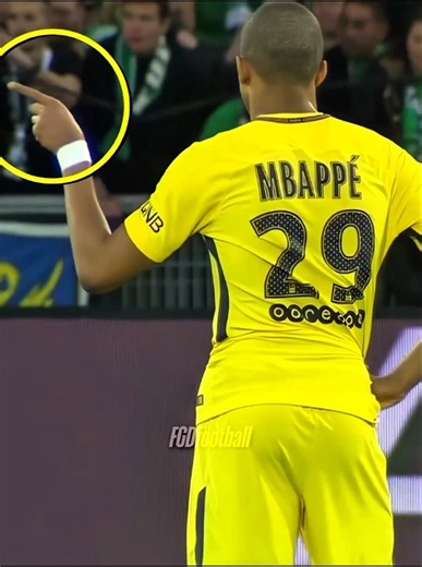 MBAPPÉ READS THE PENALTY! 😱🧠