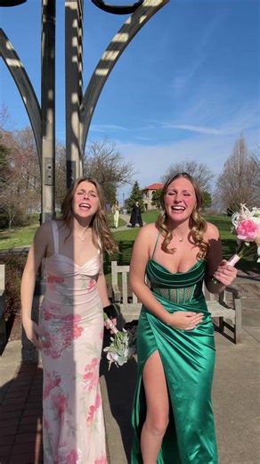 getting ready for prom :) | prom dresses