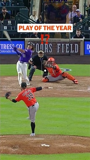 There's home run robberies. There's game-saving catches. And then, there's this ... COLTON COWSER 🔥