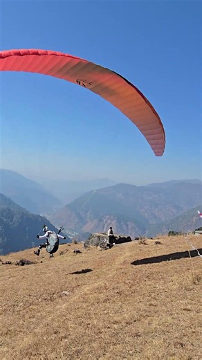 High Flying in Rishikesh booking slots available 💫 #paragliding #skymagic #shortsfeed #new #viral