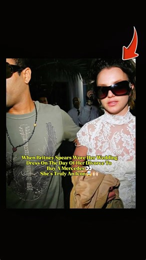 Britney Spears Wearing Her Wedding Dress On The Day Of Her Divorce. #britneyspears #iconic #shorts