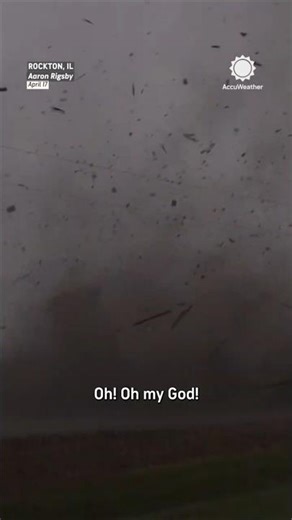 Tornado rips apart a building in Illinois! April 17