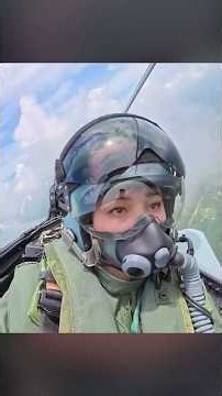 Thailand's Queen Flies a Gripen Fighter Jet Solo