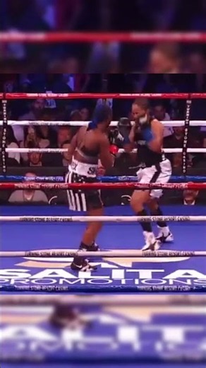Claressa Shields vs Tori Nelson 👊 First Title defence Fight #boxing #shorts