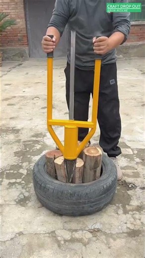 Manual Wood Splitter with Tire Holder