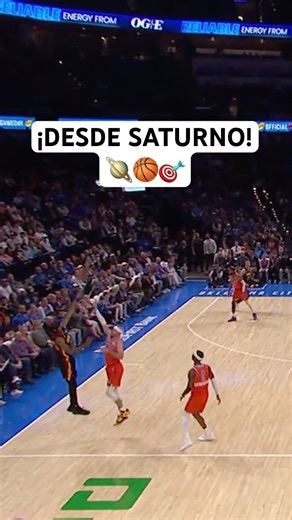 ¡NICKEIL ALEXANDER-WALKER CON EL TRIPLE DESDE SATURNO Y SOBRE LA BOCINA! 😱🎯