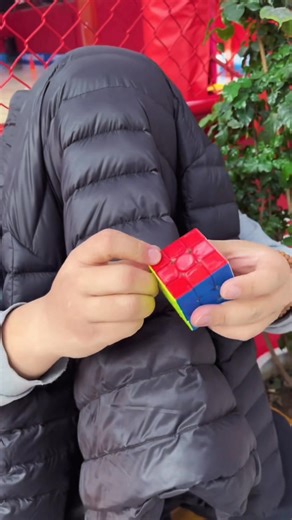 Today, let's begin learning how to solve the Rubik's Cube: #Rubik'sCube #Rubik'sCubeSolving #BlindSolvingOfThe3x3Rubik'sC | Kfo Tech