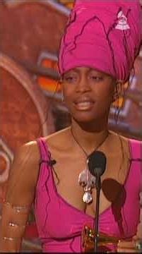 The Moment Erykah Badu Won Her First GRAMMY 🔥