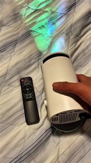 This Tiny Projector Replaced My TV