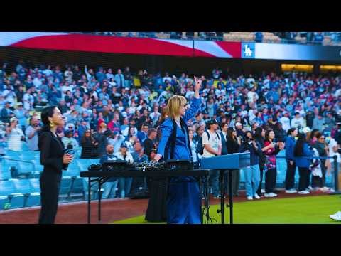 YOSHIKI Performs the National Anthem at Dodger Stadium | Cutting-Edge - Classical Fusion!