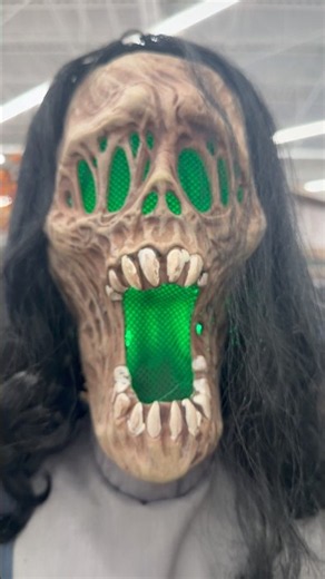‪@spirithalloween‬ Doomsday Duo Animatronic! #spirithalloween #doomsday #duo #halloween #animatronic