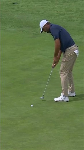 Here we go! Scottie’s second round at Shinnecock begins with birdie.