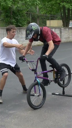 Handicap Rider's First Trick After The Accident #bmx #bikes
