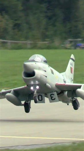 One of the Largest RC Fighter Jets Ever Lands!