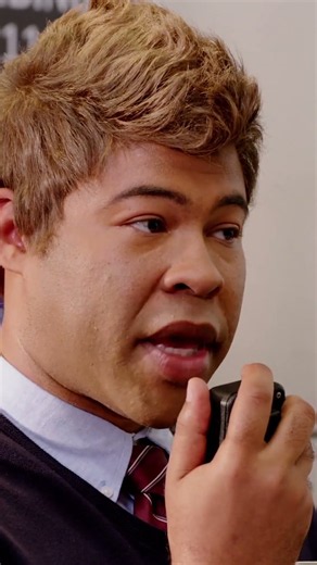 What being in boarding group 9 feels like. #KeyandPeele