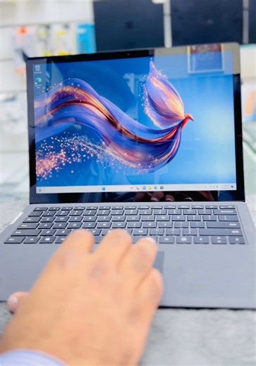 Microsoft Surface Laptop 2: 13.3” Touchscreen with Core i7
