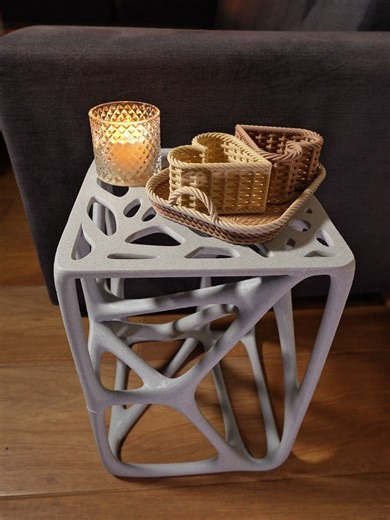 3D Printed Organic Side Table 🗃️Model: makerworld 🖨️Printed On Bambulab H2D 🧵Filament: @esun3dprinting 🧑‍🎨 Designer: Nextup3D ➡STL In BIO! #3dprinting #bambulab #table #sidetable