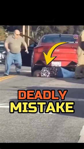 Shocking Knockout of an Elderly Man on the Street! #boxing #fight #fighter #fighting #kravmaga