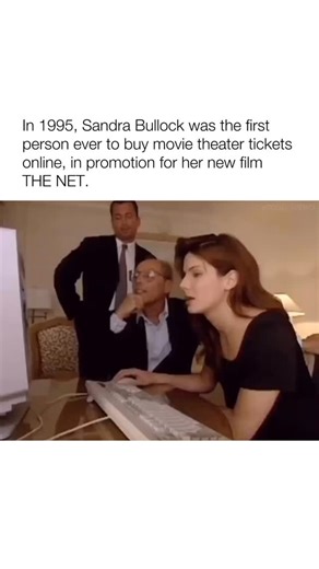 Sandra was cyber-ready in ’95 Before online checkouts, QR codes and “add to cart” were everyday language, Sandra Bullock quietly made internet history. In 1995, while promoting her techno-thriller The Net, she became the first person ever to buy movie theatre tickets online. At a time when most people were still figuring out what the internet even was, Sandra was already clicking “purchase”. It’s one of those pop culture moments that feels wild in hindsight. A movie about digital identity, paire