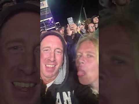 Richard ashcroft live at victorious entrance and hold on