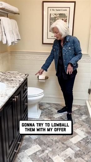 i ain’t buying a house with a broken trash can 😩 🤣