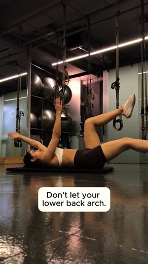 How to Do the Dead Bug Exercise Correctly | Core Stability