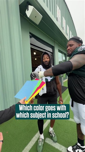 Still not quite sure why Fred wanted that green folder so bad #eagles #nfl #backtoschool