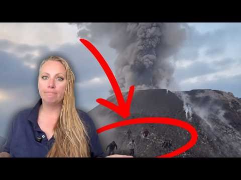 DRAMATIC ESCAPE: Running for their Lives ! Tourists hit with Volcanic Explosion at Santiaguito