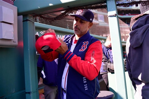 Red Sox won last game against the Blue Jays. Watch tonight's game