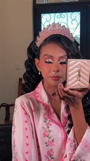 ¡Quinceañera Viral en Tijuana! REYNA en Octubre 2026